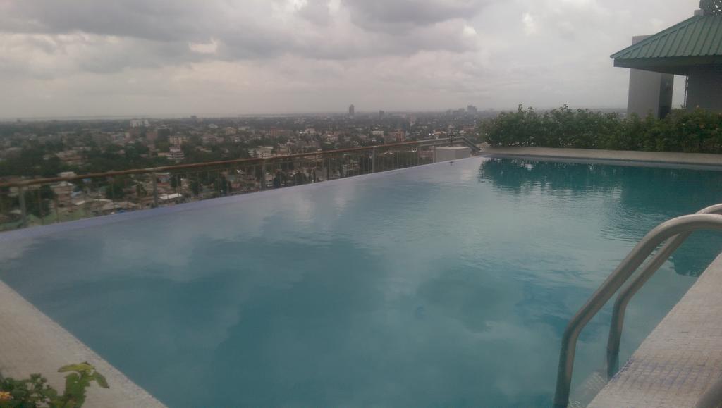 Blue Pearl Hotel & Apartments Dar es Salaam Exterior foto