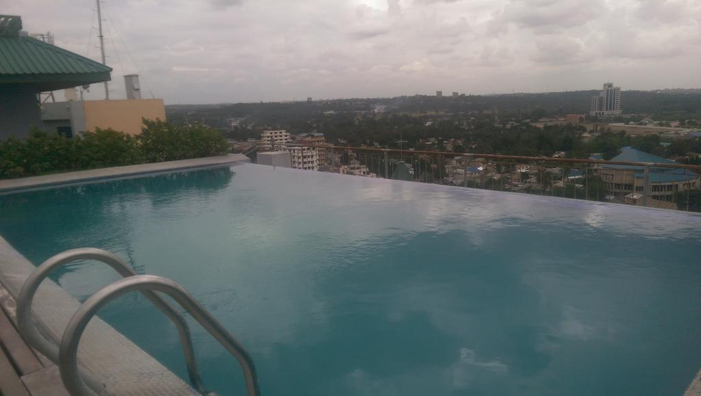 Blue Pearl Hotel & Apartments Dar es Salaam Exterior foto