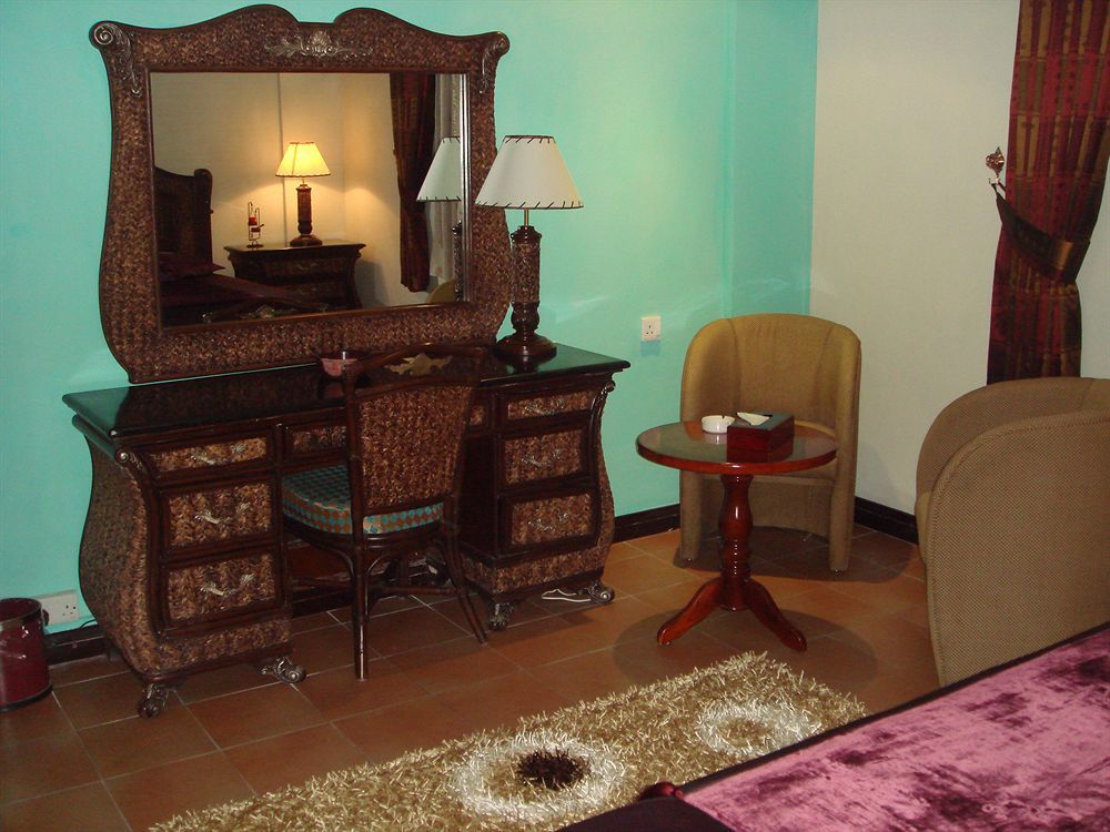Blue Pearl Hotel & Apartments Dar es Salaam Exterior foto